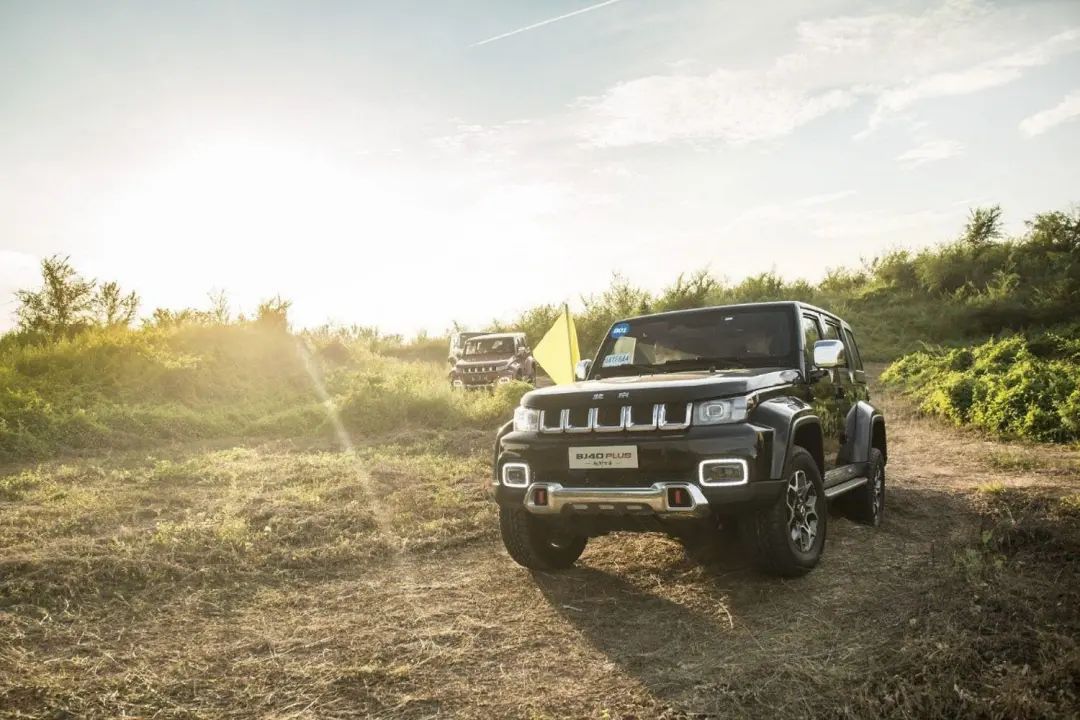 配8at的suv落地15万左右的,15万8at的suv