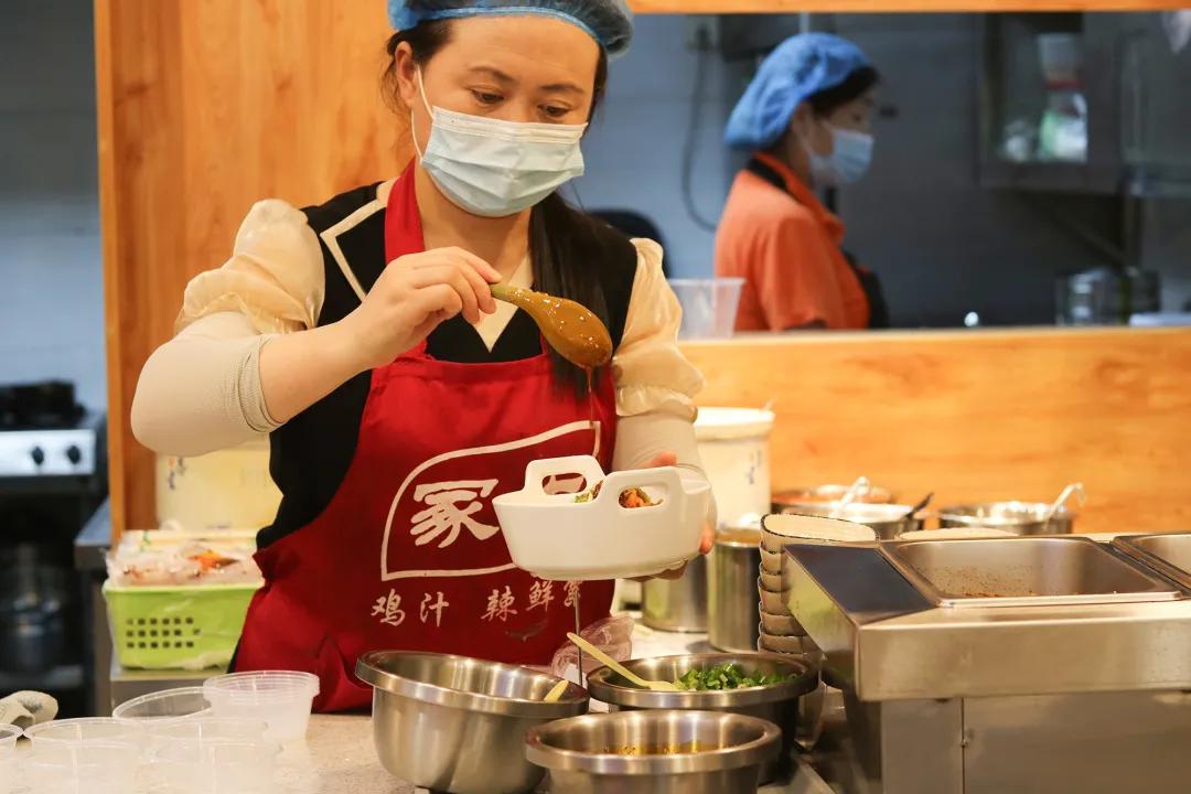 太原地铁2号线周边美食,太原附近人气最旺的美食街