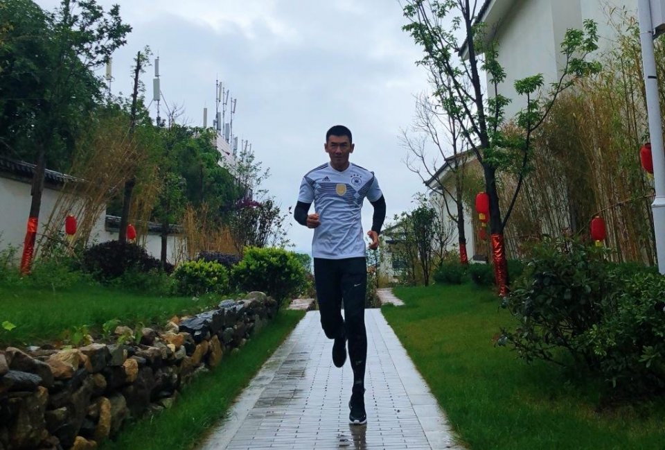 十年前郑伊健,郑伊健的保镖视频