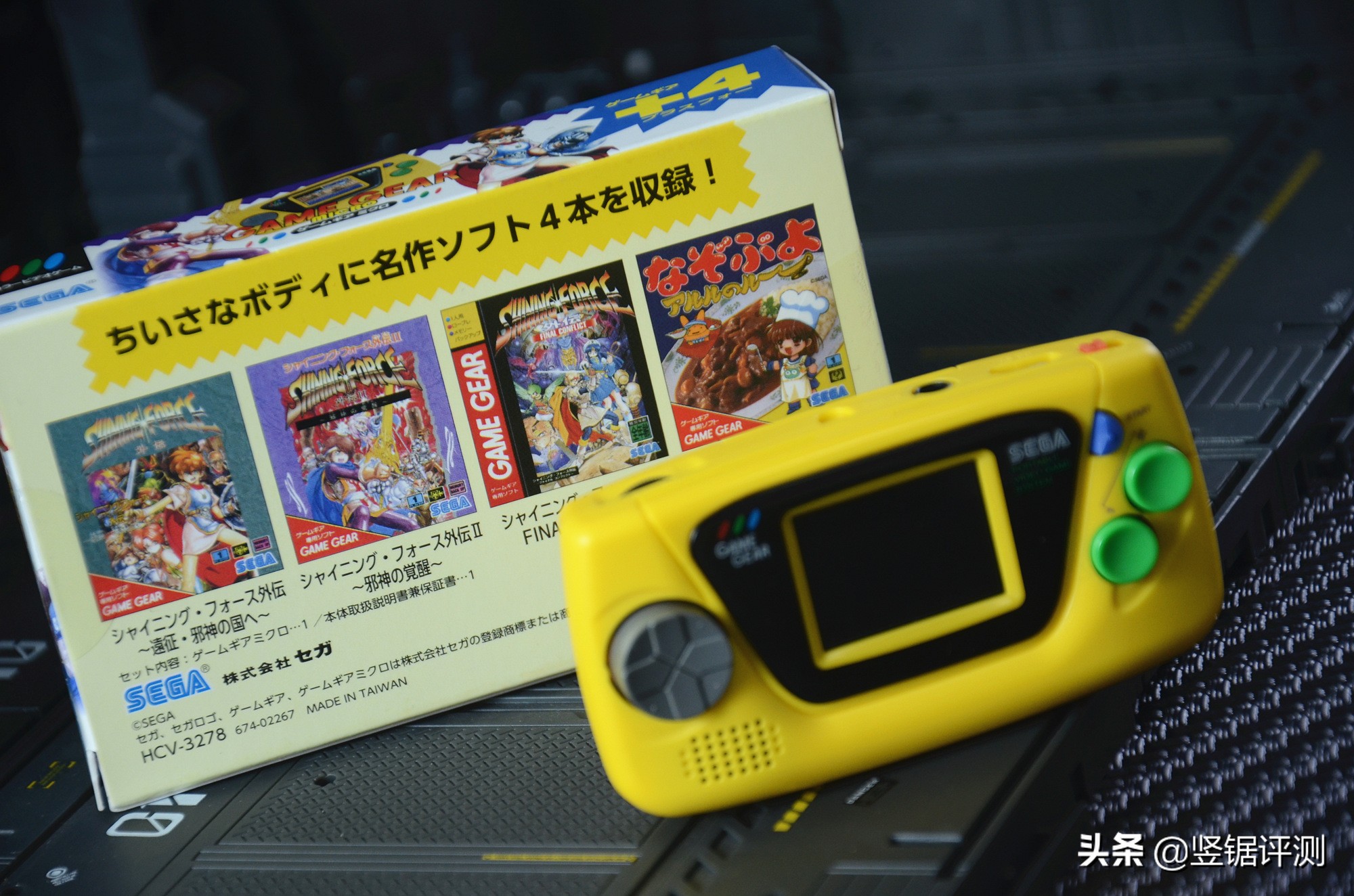 日本“迷你掌机”评测：屏幕仅1.15英寸大小，确定不是钥匙扣