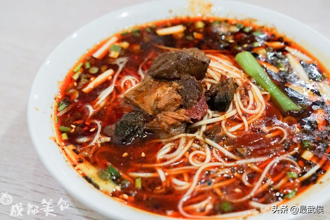 这条酒吧一条街知道的人都不年轻了！