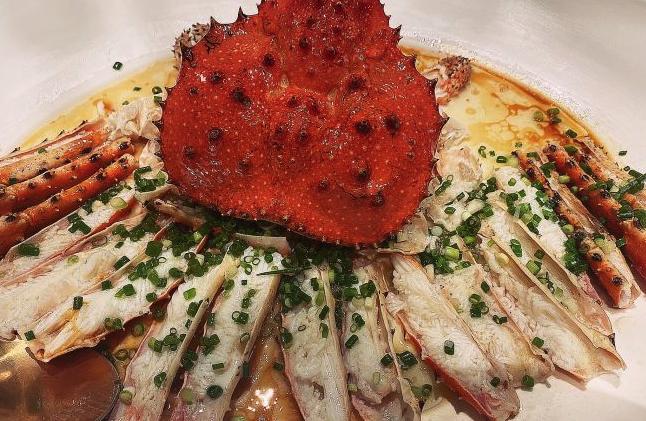 无螃蟹不七夕，避枫塘炒蟹、蟹黄面让恋人流哈喇子的螃蟹宴