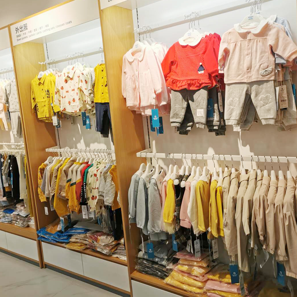 新手开母婴店要了解什么,开一家母婴店需要加盟吗