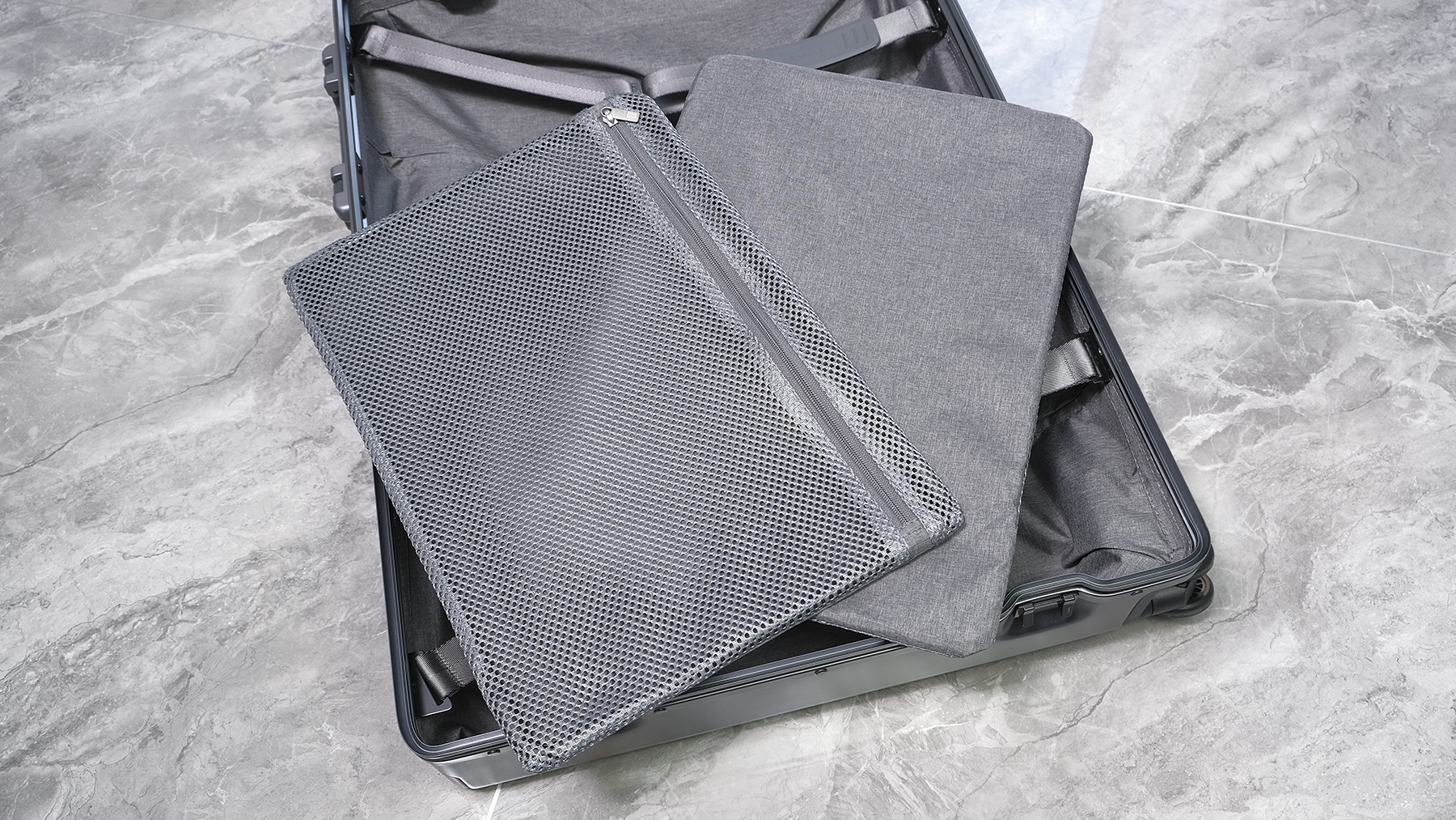 小米90分行李箱对比地平线8号,地平线8号行李箱20寸和24寸怎么选