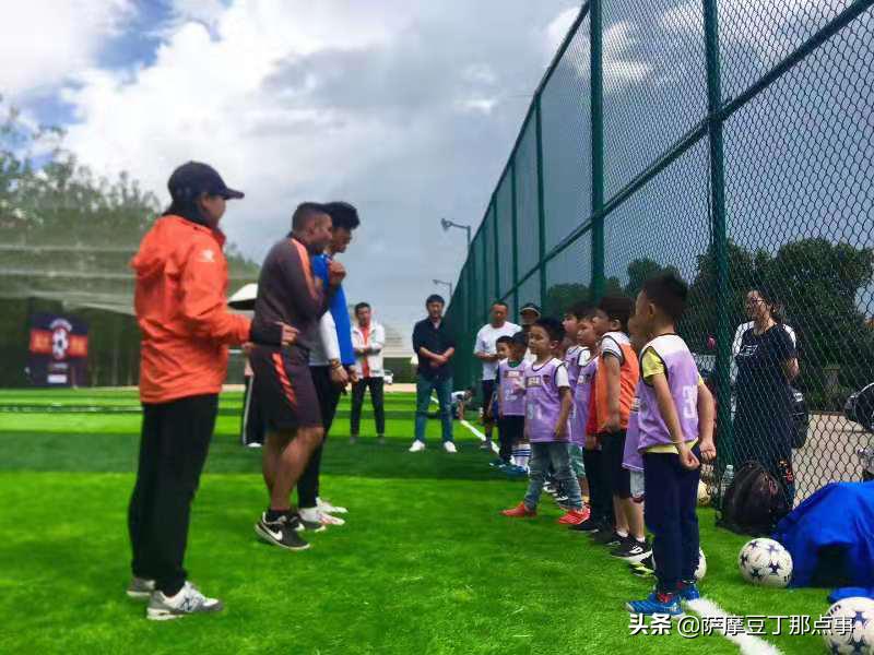 昆明少年足球队员,中国足球小将昆明