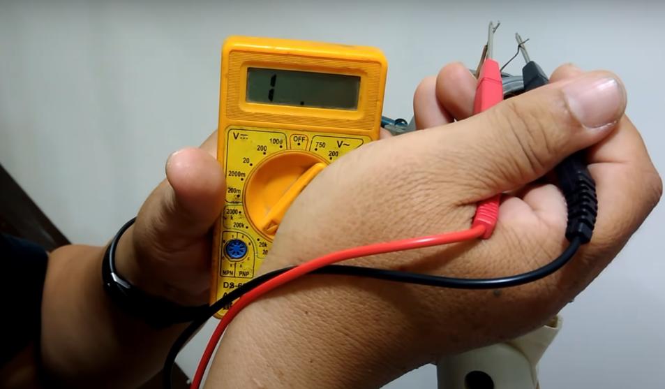 电风扇不转的简单修理方法图解,电风扇不转的简单修理方法视频