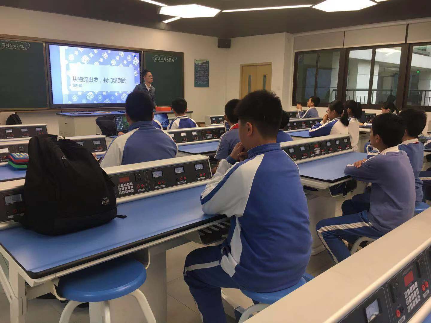 深圳市太子湾学校第二批创客实践室课程开课啦！