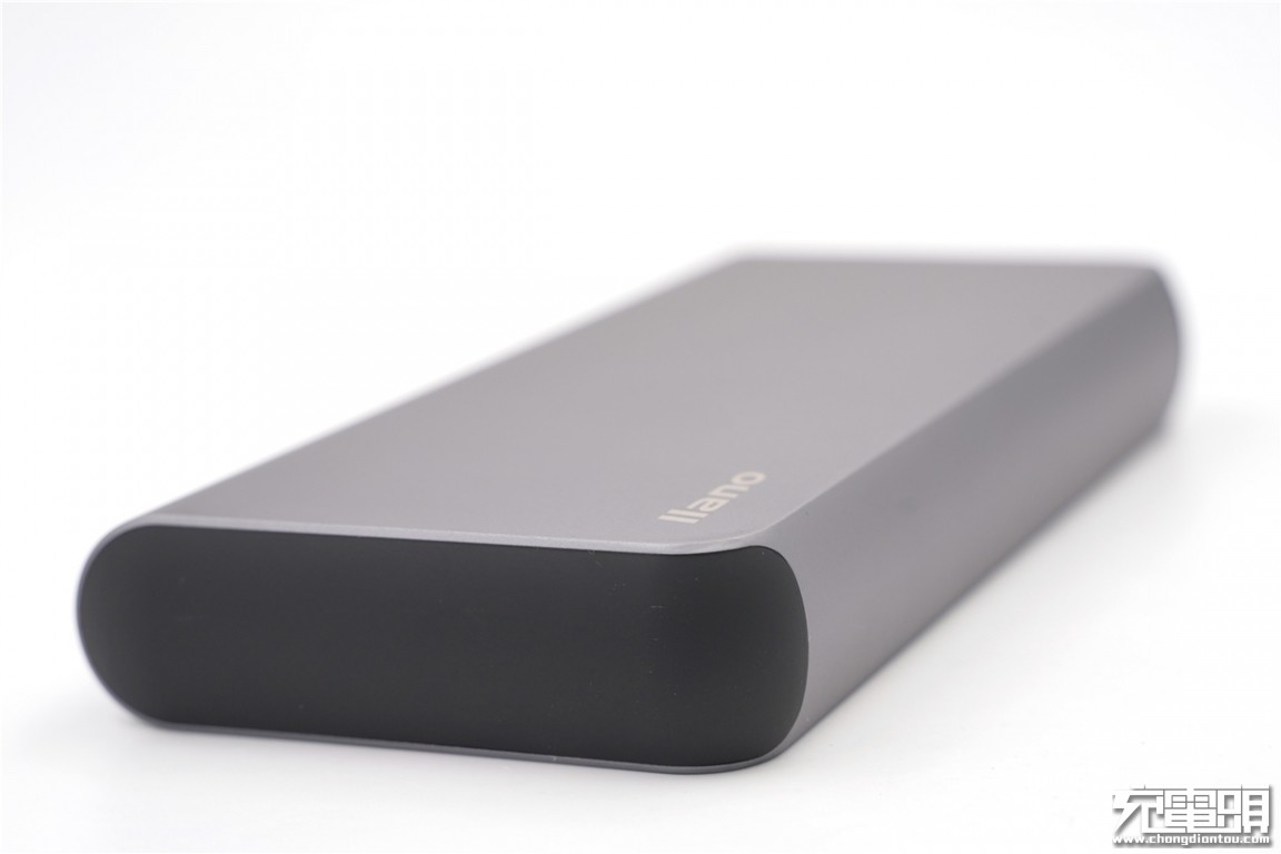 绿巨能22.5瓦充电器,绿巨能18w移动电源评测