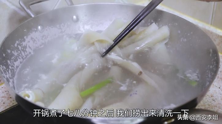 水晶冻肉的熬制方法,制作好的水晶肉冻怎么吃