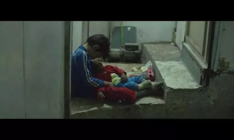 “11岁的新娘，12岁的囚犯”，生而不养，何以为家