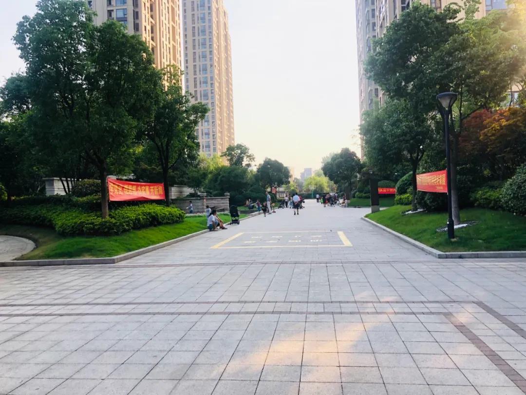 1天谈崩4套！没有次新房的三墩，与三墩北差了不止一点