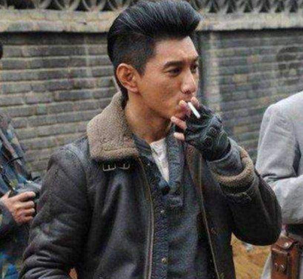 黄渤抽的什么烟,明星都抽什么烟黄渤