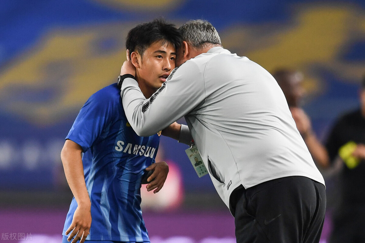 不好！中超又浪费一次：两名苏宁球员加盟中甲，不到25岁