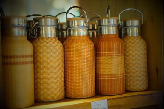 v视角看时尚,v视角换个角度看世界