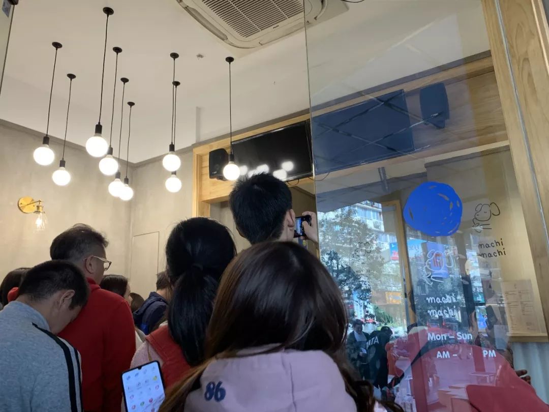 周杰伦同款奶茶被炒到上千块一杯,周杰伦奶茶300元