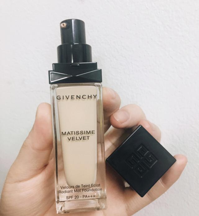 娇兰金钻粉底适合什么皮,油皮娇兰金钻粉底液测评