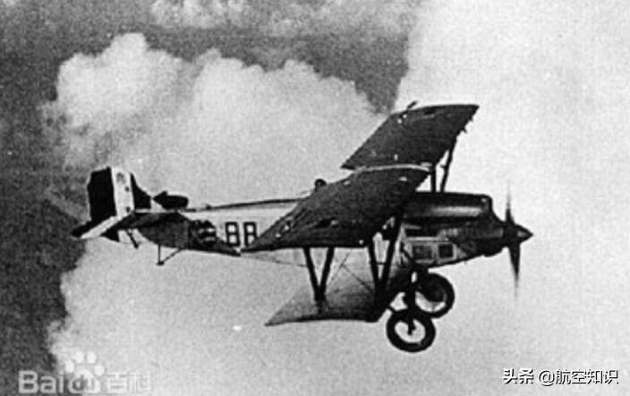 造型奇特双翼机,带你了解双翼机