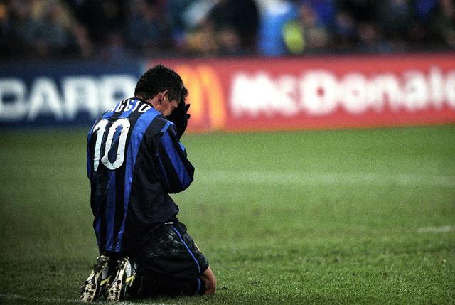 世界足坛被高估的十大球员巴乔,忧郁王子巴乔在世界足坛地位