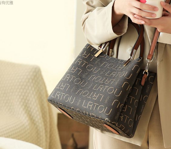 包包推荐大容量时尚百搭潮流女包,女士包包推荐便宜又好看百搭