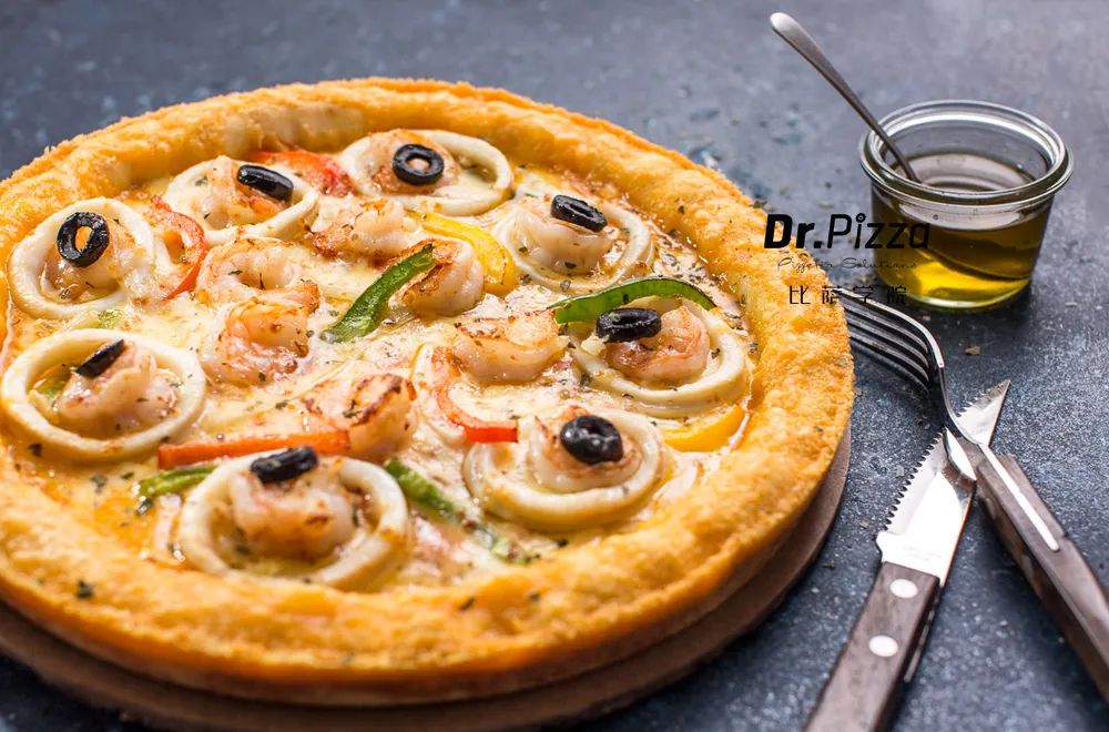 开披萨店需要什么建议,开披萨店都用什么设备