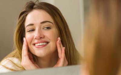 “天然VE之王”小麦胚芽油，*击狙**干燥熟龄肌