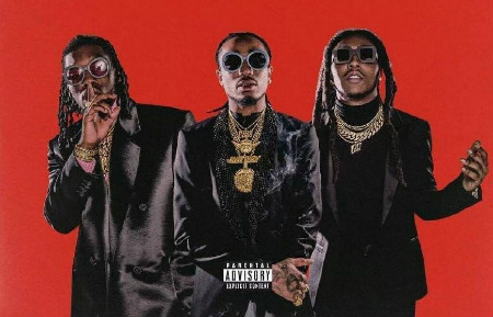 嘻哈风彩色着装,嘻哈色彩潮牌服饰