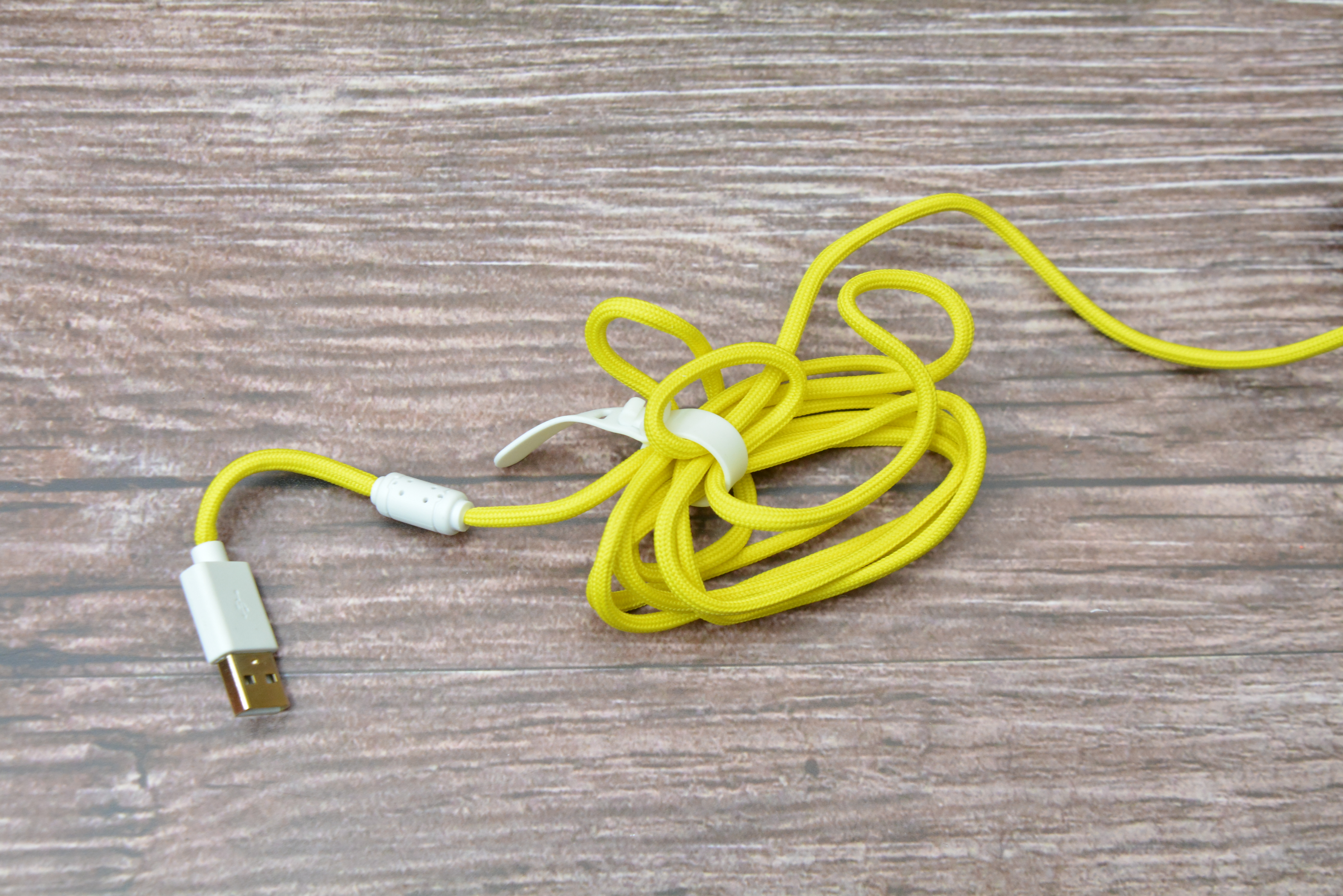 达尔优em910鼠标换微动,达尔优em910鼠标和雷蛇蝰蛇对比