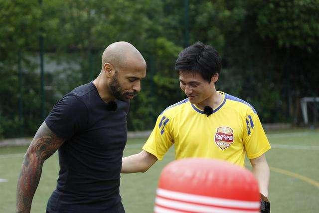 足坛最厉害的三个人,足球场上最嚣张的人