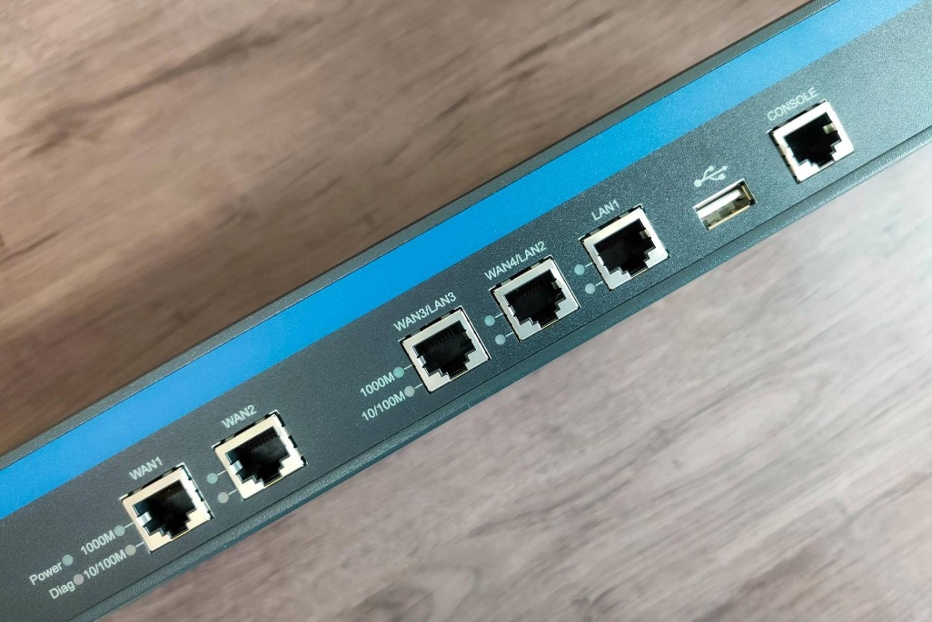 企业路由不为人知的功能：自动吸粉、上网监控、多宽带合并