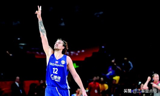 世界杯国足对战巴西直播,捷克国足最新阵容