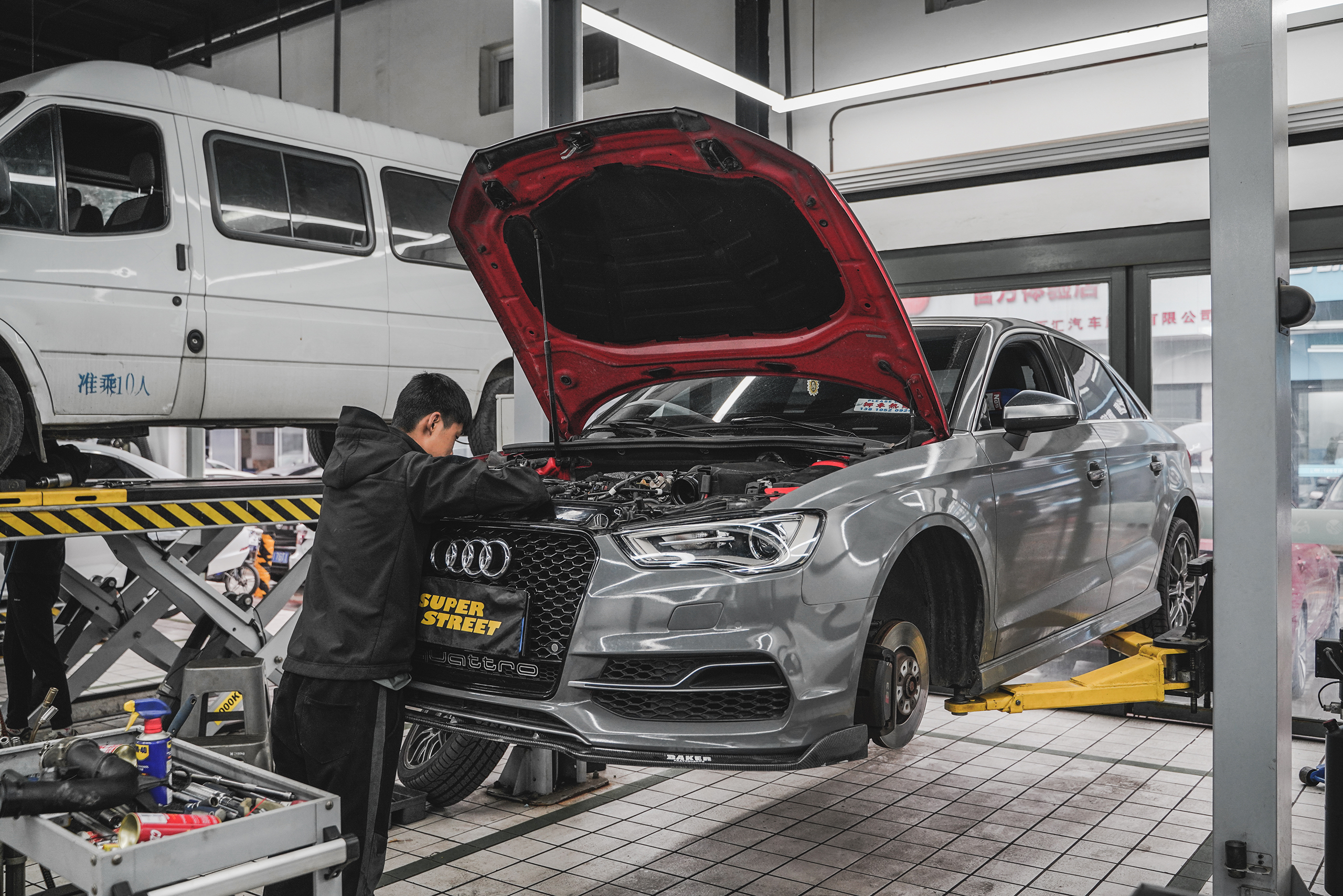 奥迪s3绞牙避震效果图,奥迪s3改装大涡轮