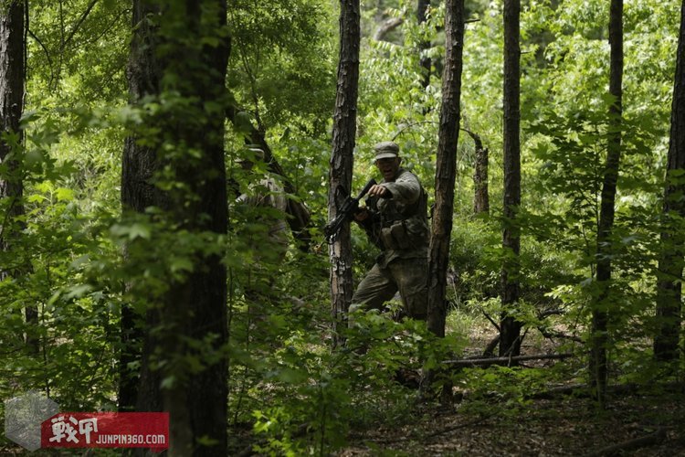 鎴樼敳杞伴福灏忚,鎴樼敳杞伴福璀﹀姟瀹炴垬瑙嗛