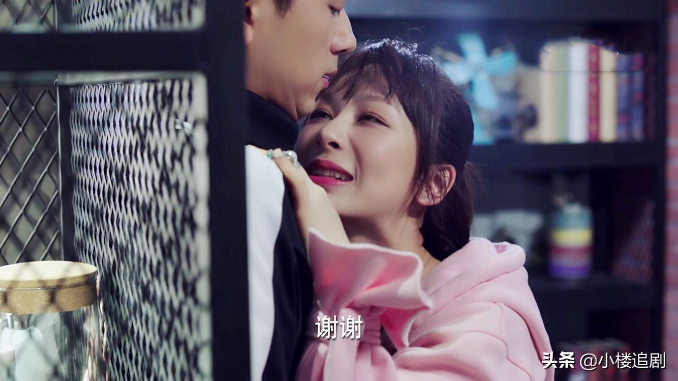 李现杨紫壁咚在哪一集,杨紫李现爱奇艺直播空降壁咚