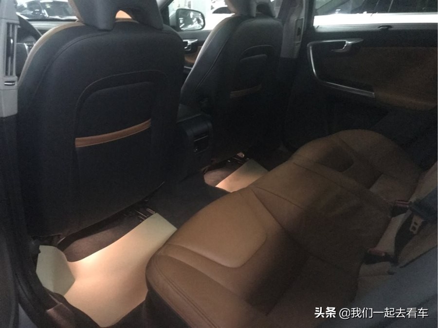 朋友花了21万买了这辆车,十万左右买沃尔沃s60二手车价格