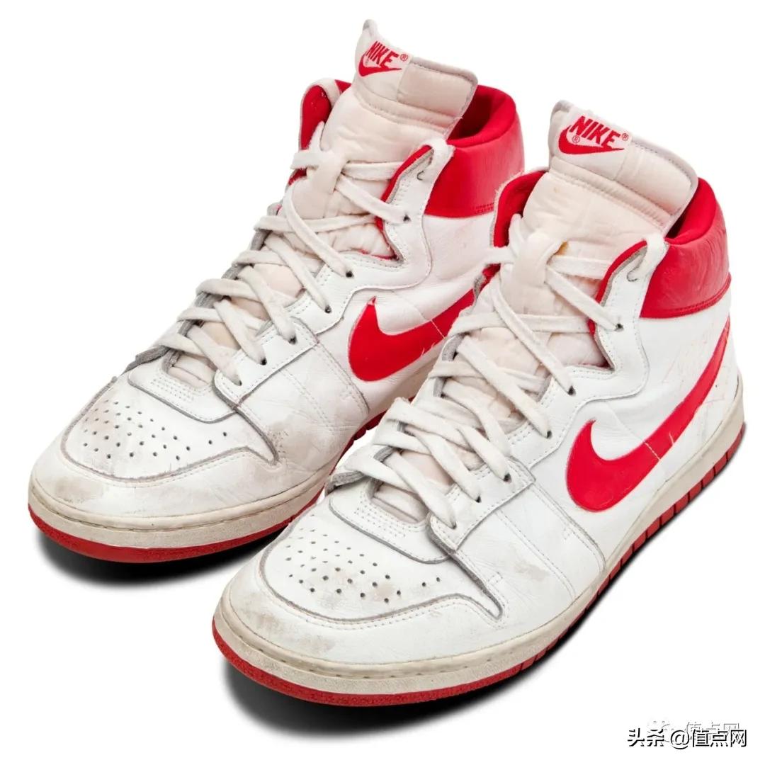 乔丹初登NBA的战靴|NikeAirShip破拍卖纪录RMB930万成交