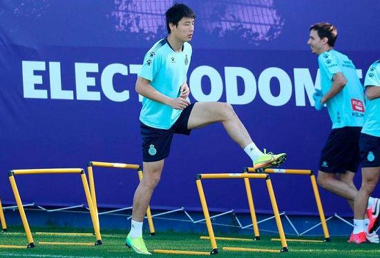 炫得不得了！武磊十岁花式颠球视频曝光，从小就有“球王”风范