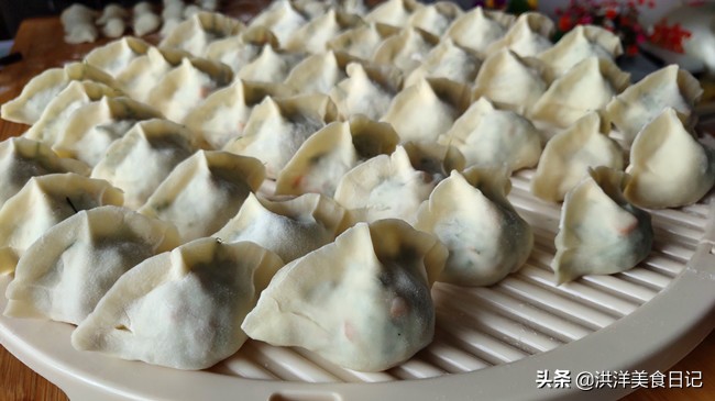 茴香馅饺子怎么做颜色翠绿,茴香馅饺子怎么调馅简单又漂亮