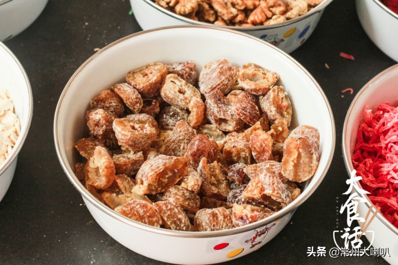 这块只有常州能买到的糕，一年只卖十来天，每天都供不应求