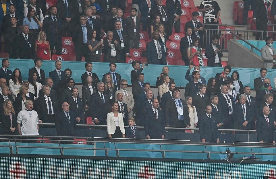 小七乔治王子,乔治小王子小七