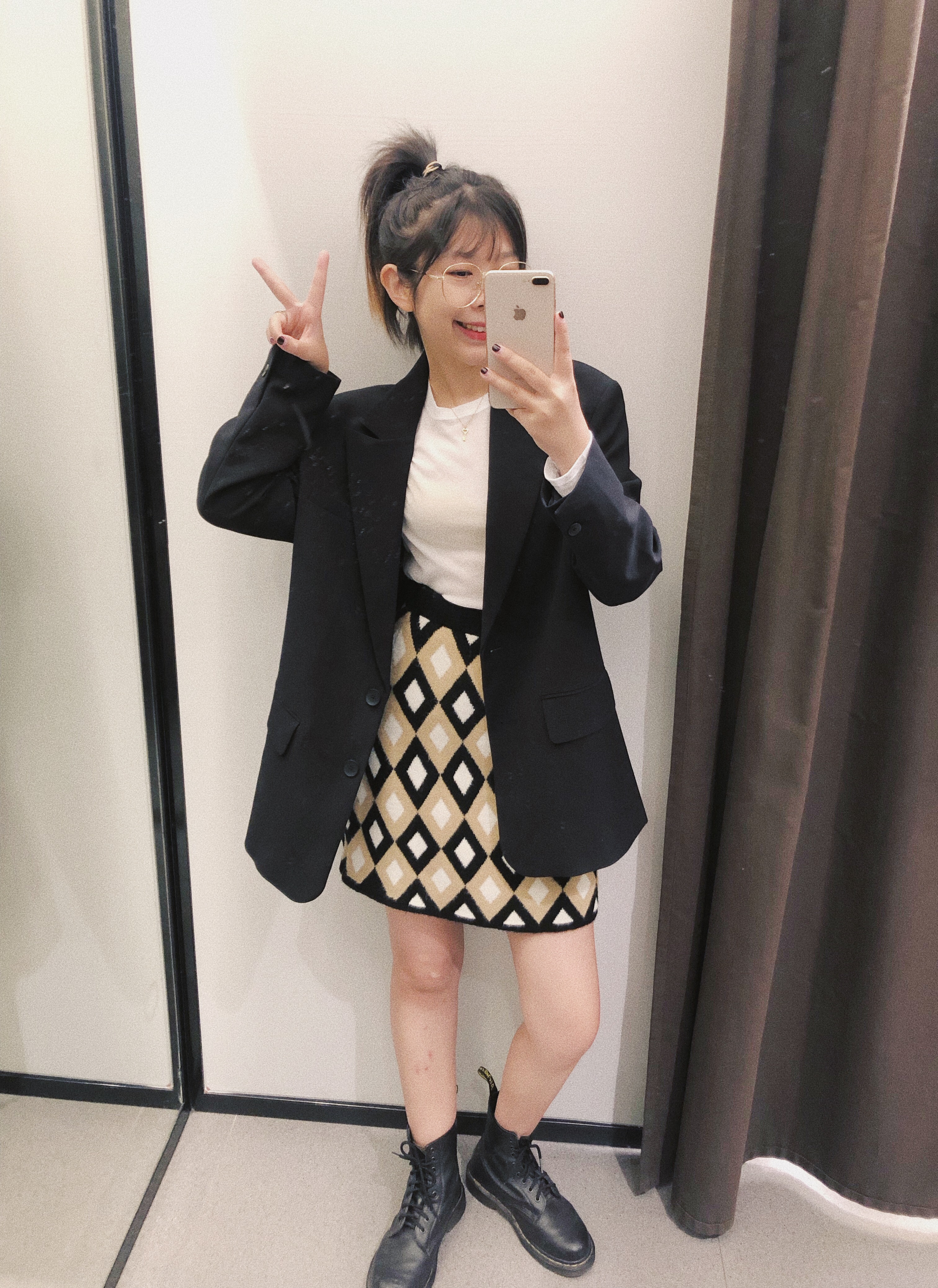 zara的衣服适合什么样的人穿,zara的衣服值得买吗