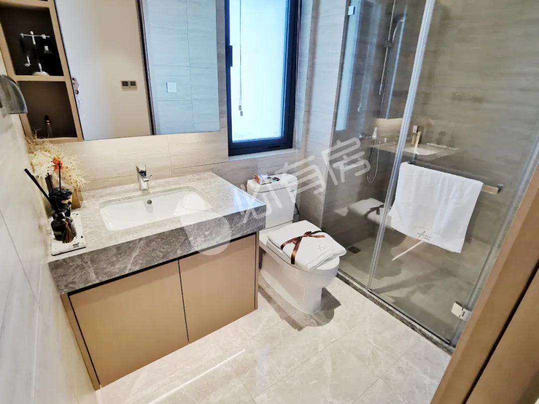 粉盘撞车，现状差又最贵的上河公元你买账吗？