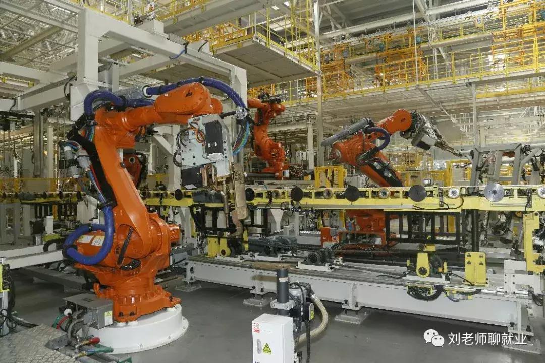 带大家看看单位的公务车辆,带你看单位