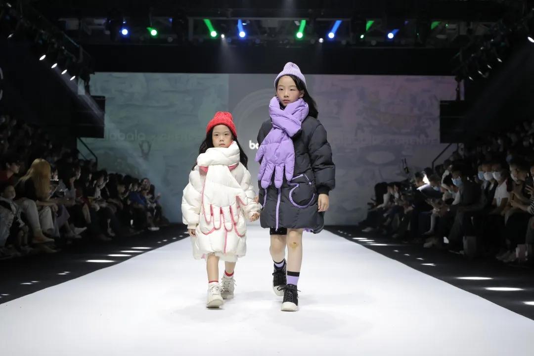 巴拉巴拉童装时装周,上海时装周2021童装巴拉巴拉