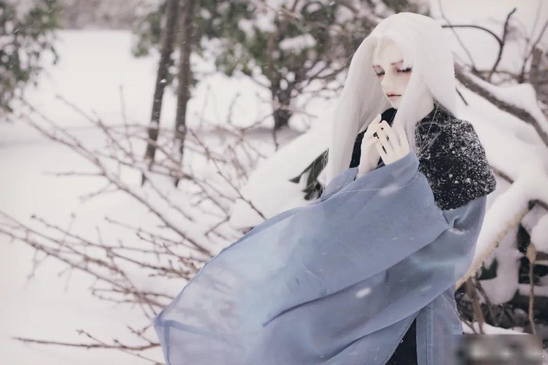 后浪宠儿BJD：顶级化妆师一单收费上万，限量娃衣升值近19倍