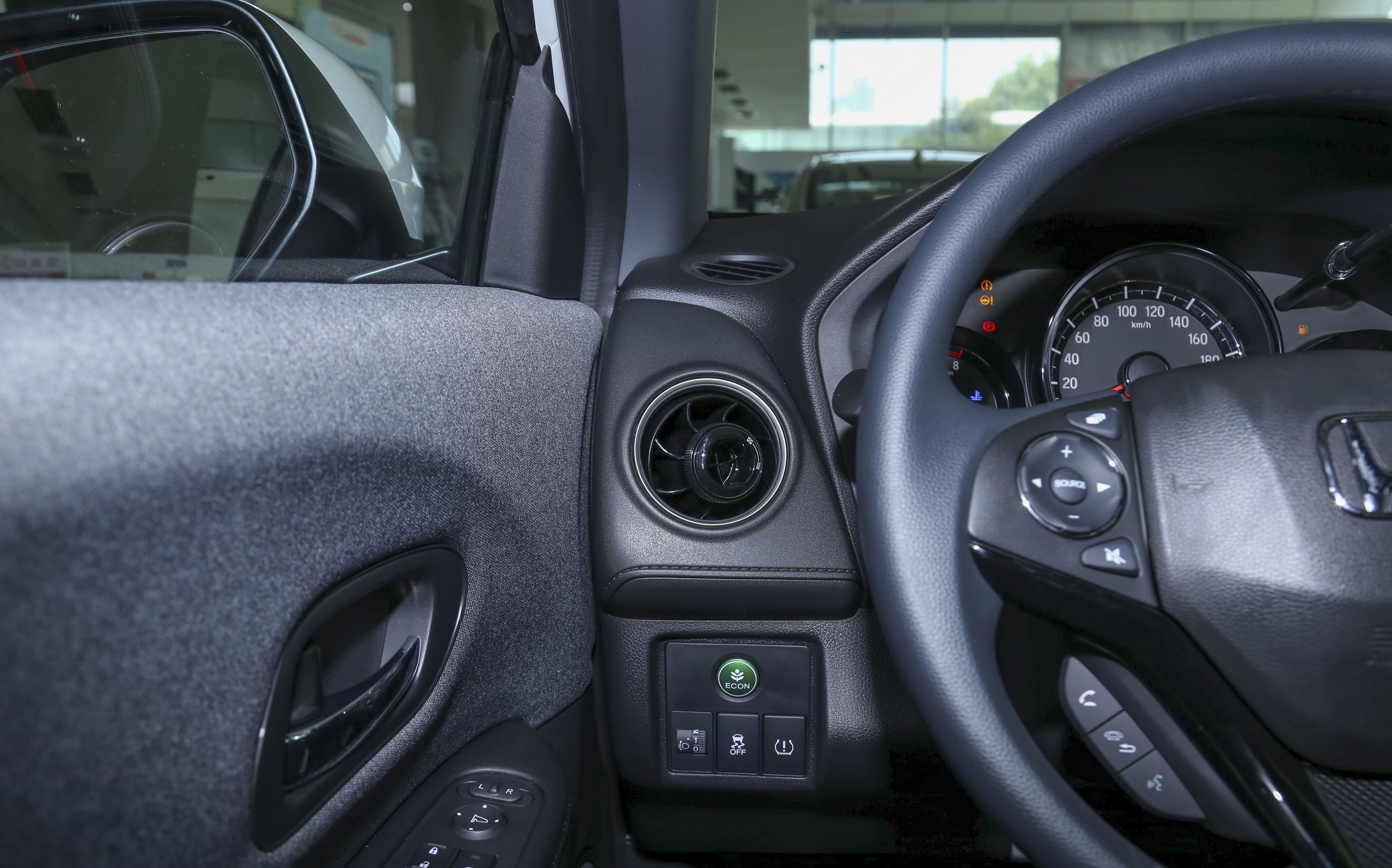 本田XRV这个车怎么样值得购买不,本田xrv和缤智哪个值得购买