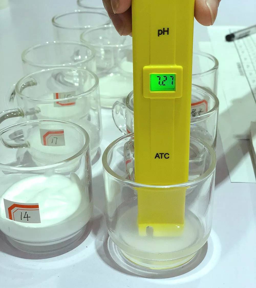 缤肌氨基酸净润洗面奶测评,十款热门洗面奶亲身测评小编给你