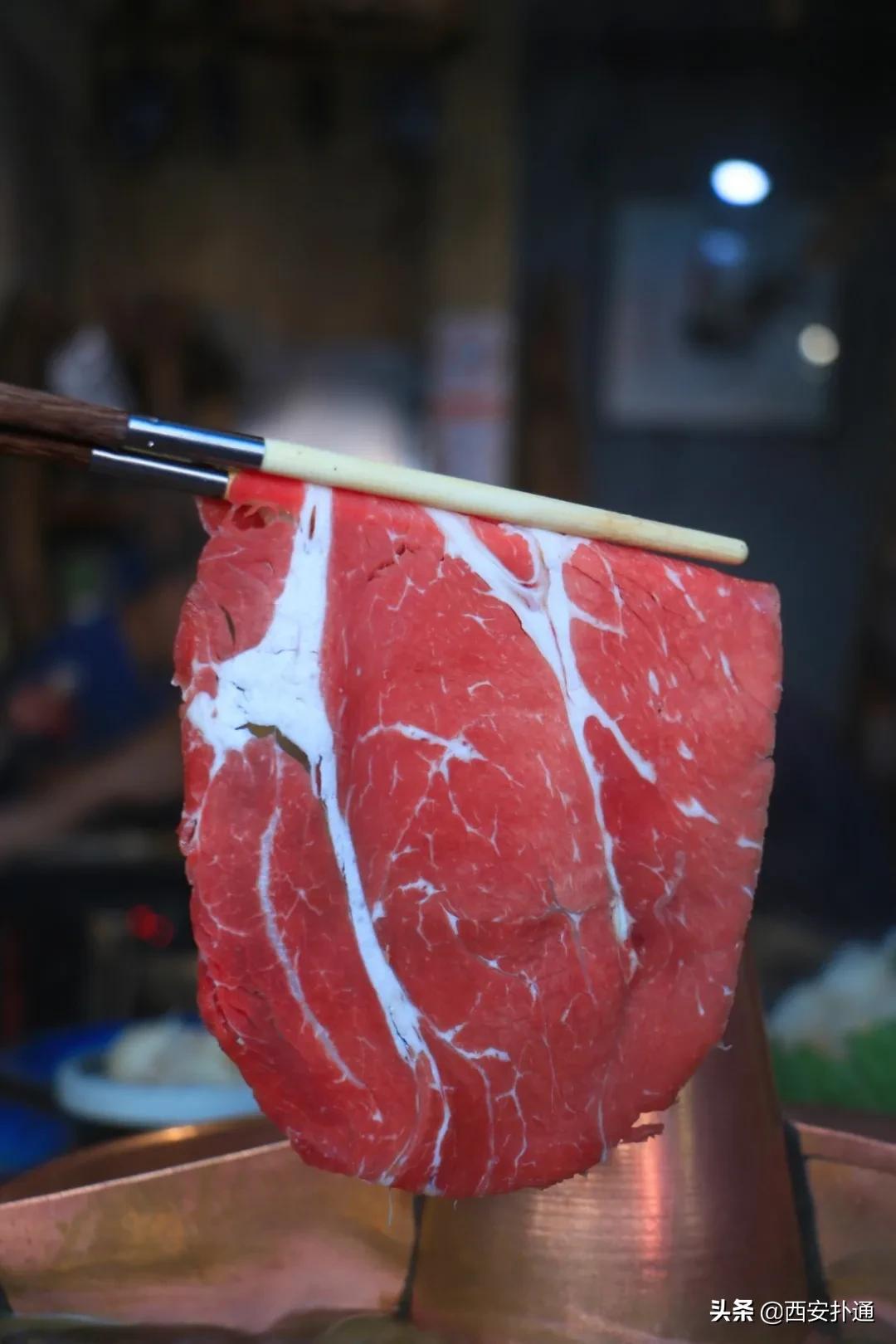 西安城墙下的铜火锅,西安城墙底下的羊肉泡馍