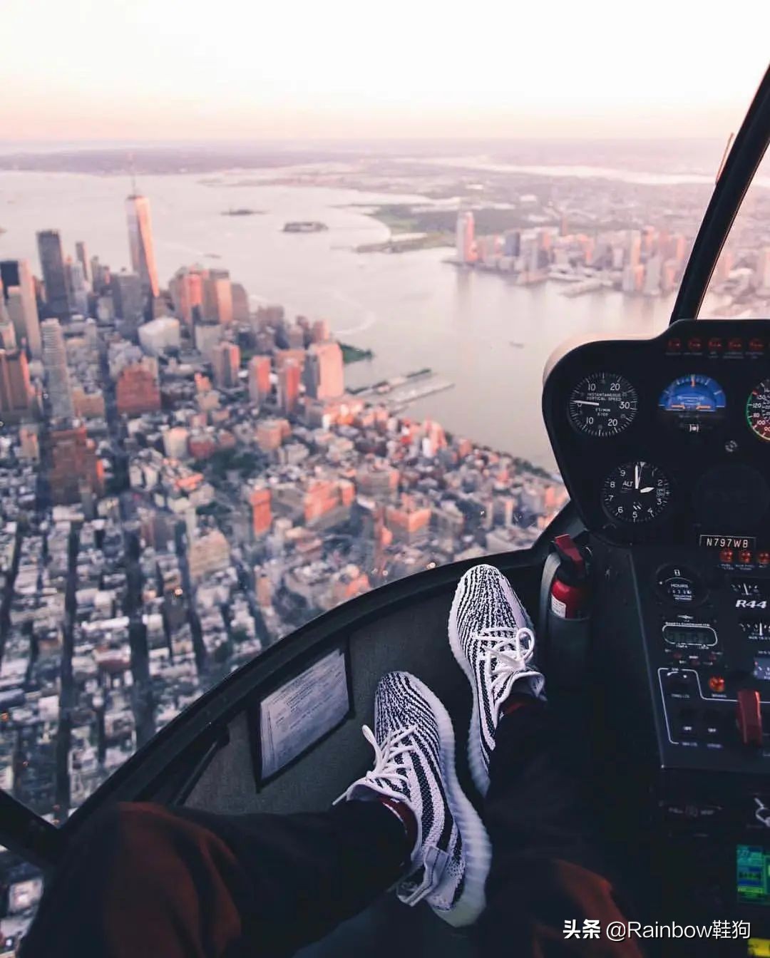 适合学生党入手的yeezy350 (推荐夏天入手的yeezy350)