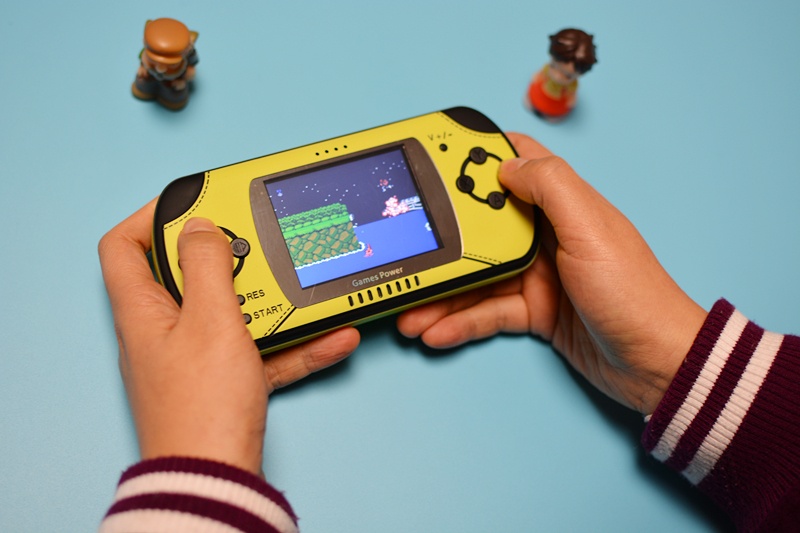 边玩游戏边充电的充电宝,边玩游戏边充电好的充电器