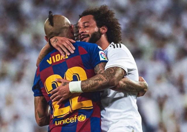 传控体系需不需要防守型后腰,传控打法很难看吗